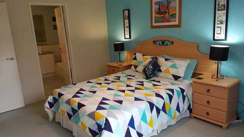 Seatrees Accommodation - New Castle Holiday 6
