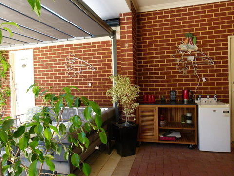 Seatrees Accommodation - New Castle Holiday 34