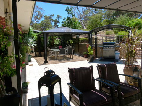 Seatrees Accommodation - New Castle Holiday 32