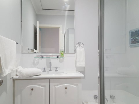 Palm Beach Bed & Breakfast - New Castle Holiday 6