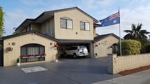 Palm Beach Bed & Breakfast - New Castle Holiday 38