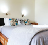 Karri Aura - New Castle Holiday