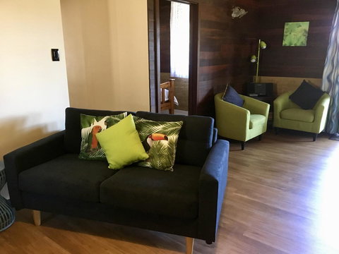 Kangaroo Valley Cottage - New Castle Holiday 9