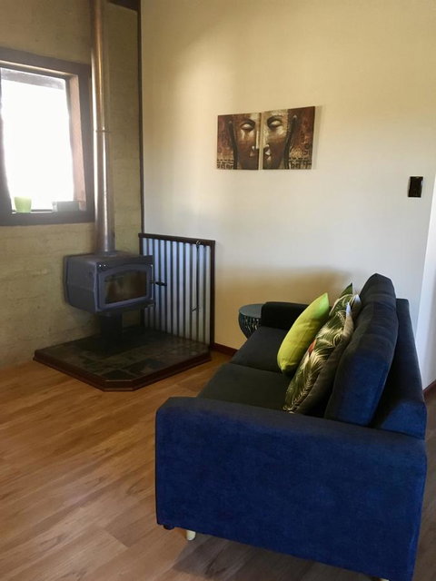 Kangaroo Valley Cottage - New Castle Holiday 8