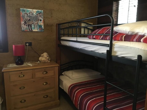 Kangaroo Valley Cottage - New Castle Holiday 5