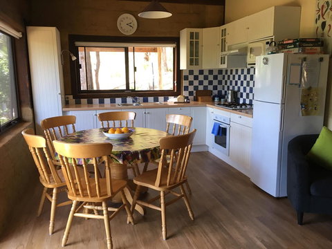 Kangaroo Valley Cottage - New Castle Holiday 11