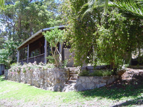 Kangaroo Valley Cottage - New Castle Holiday 1