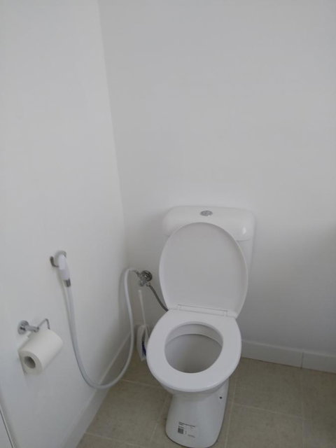 DIANELLA Budget Rooms Happy Place To Stay - New Castle Holiday 30