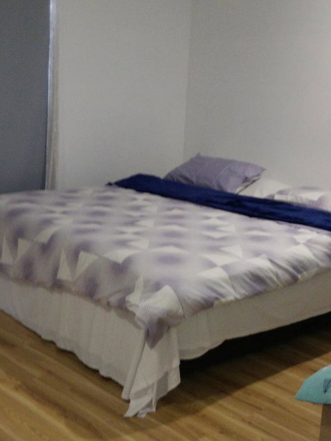 DIANELLA Budget Rooms Happy Place To Stay - New Castle Holiday 26
