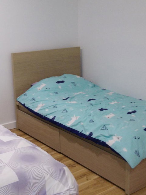 DIANELLA Budget Rooms Happy Place To Stay - New Castle Holiday 23