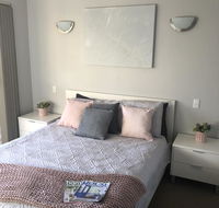 Dampier House Mullaloo-Perth - New Castle Holiday