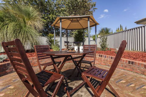 Attadale Excutive Villa - New Castle Holiday 6