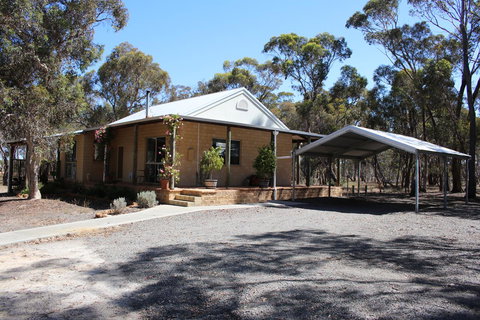 Kendenup Cottages And Lodge - New Castle Holiday 20