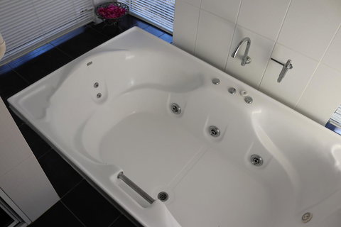 Kendenup Cottages And Lodge - New Castle Holiday 17