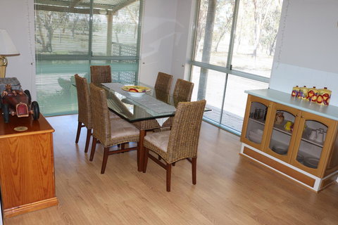 Kendenup Cottages And Lodge - New Castle Holiday 10