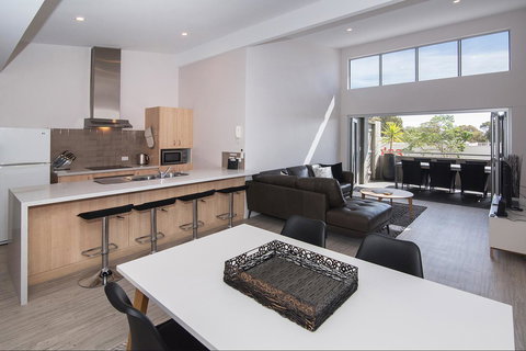 Rooftop Margaret River - New Castle Holiday 0