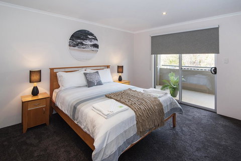 Rooftop Margaret River - New Castle Holiday 6