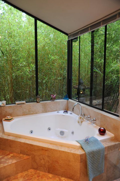 Riveresque - New Castle Holiday 17