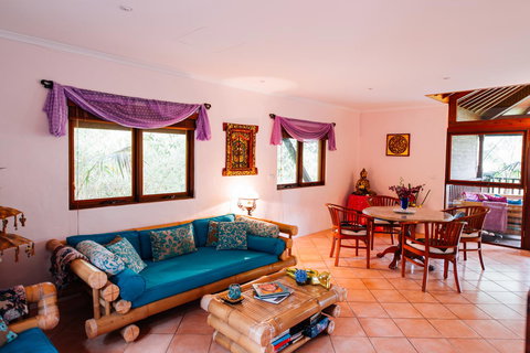 Riveresque - New Castle Holiday 3