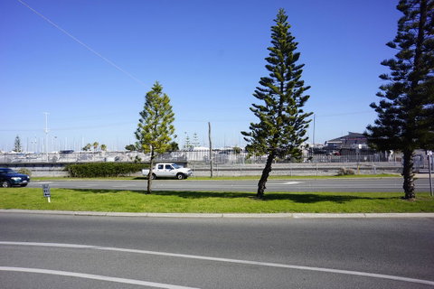 Ada South Fremantle - New Castle Holiday 28