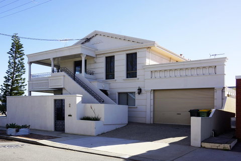 Ada South Fremantle - New Castle Holiday 24