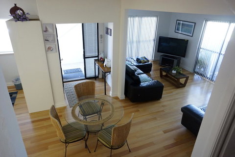 Ada South Fremantle - New Castle Holiday 5