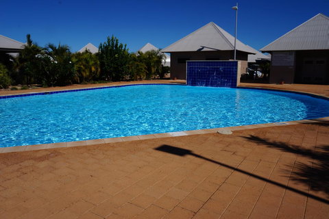 Exmouth 4 Escape - New Castle Holiday 19