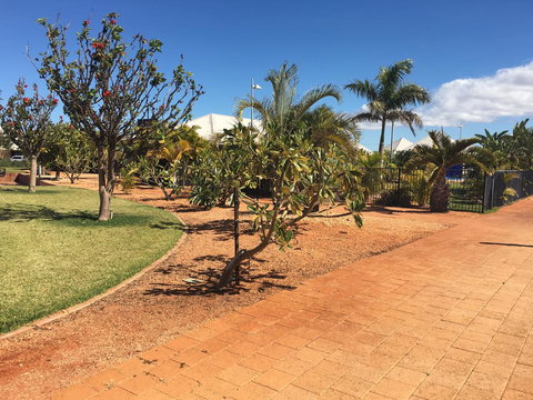 Exmouth 4 Escape - New Castle Holiday 24