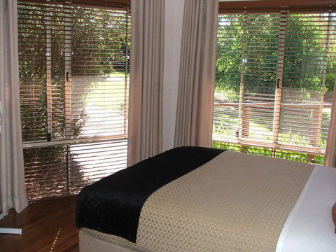 Celestine Retreat - New Castle Holiday 18