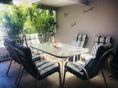 Swan Valley Rest Cottage - New Castle Holiday 11