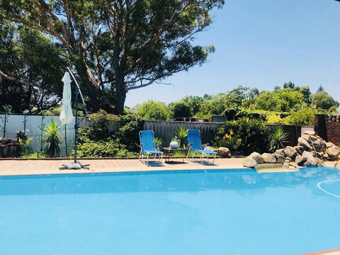 Swan Valley Rest Cottage - New Castle Holiday 2