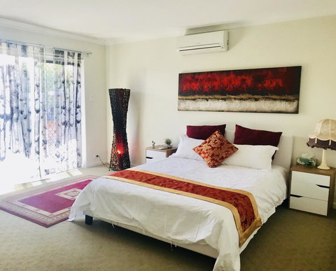 Swan Valley Rest Cottage - New Castle Holiday 21