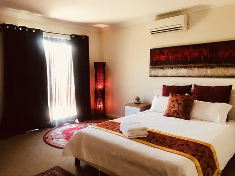 Swan Valley Rest Cottage - New Castle Holiday 4