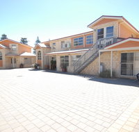 Yot Spot Apartments - New Castle Holiday