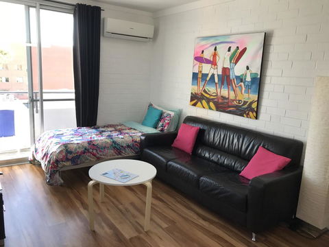 Location Location Vacation - New Castle Holiday 1