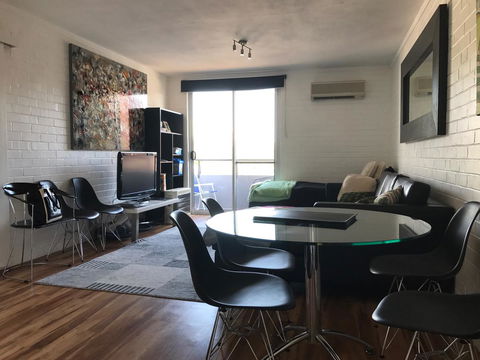 Location Location Vacation - New Castle Holiday 7