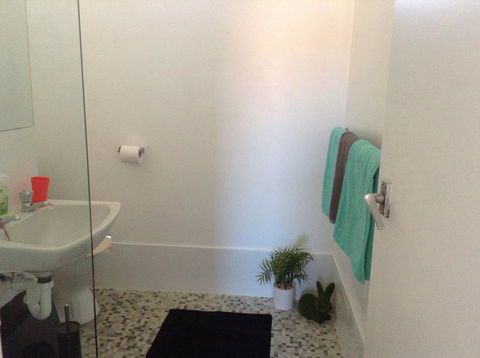 Location Location Vacation - New Castle Holiday 10