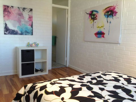 Location Location Vacation - New Castle Holiday 13