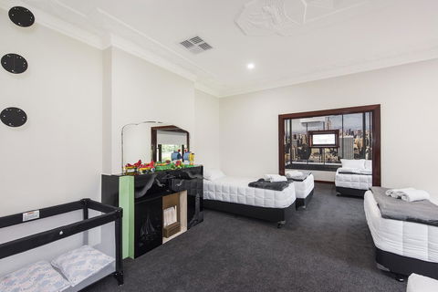 Big House Heated Pool 11 Beds Como / South Perth / Applecross - New Castle Holiday 21