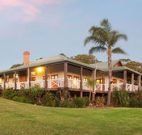 The Farmhouse - New Castle Holiday