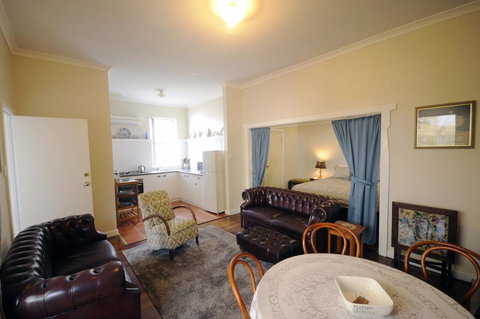 My Place Colonial Accommodation - New Castle Holiday 41