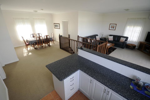 My Place Colonial Accommodation - New Castle Holiday 34