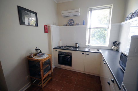 My Place Colonial Accommodation - New Castle Holiday 42