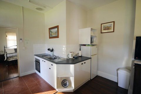 My Place Colonial Accommodation - New Castle Holiday 38