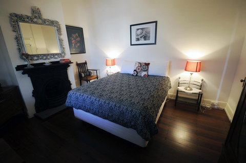 My Place Colonial Accommodation - New Castle Holiday 33