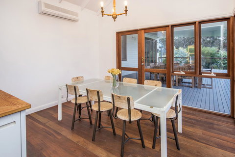 Buxton Thomas - New Castle Holiday 3