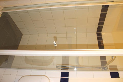 Studio 305 - New Castle Holiday 5