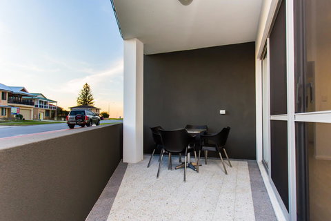 Reflections By Rockingham Apartments - New Castle Holiday 0