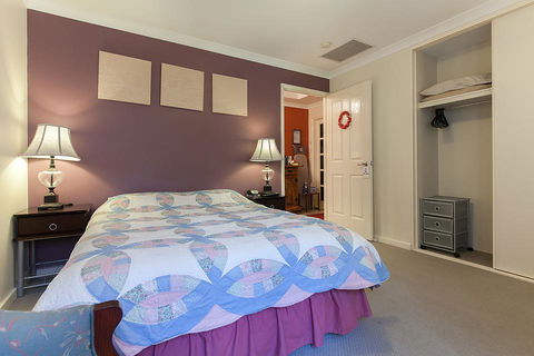 Arcadian Bed & Breakfast - New Castle Holiday 20