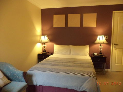 Arcadian Bed & Breakfast - New Castle Holiday 4